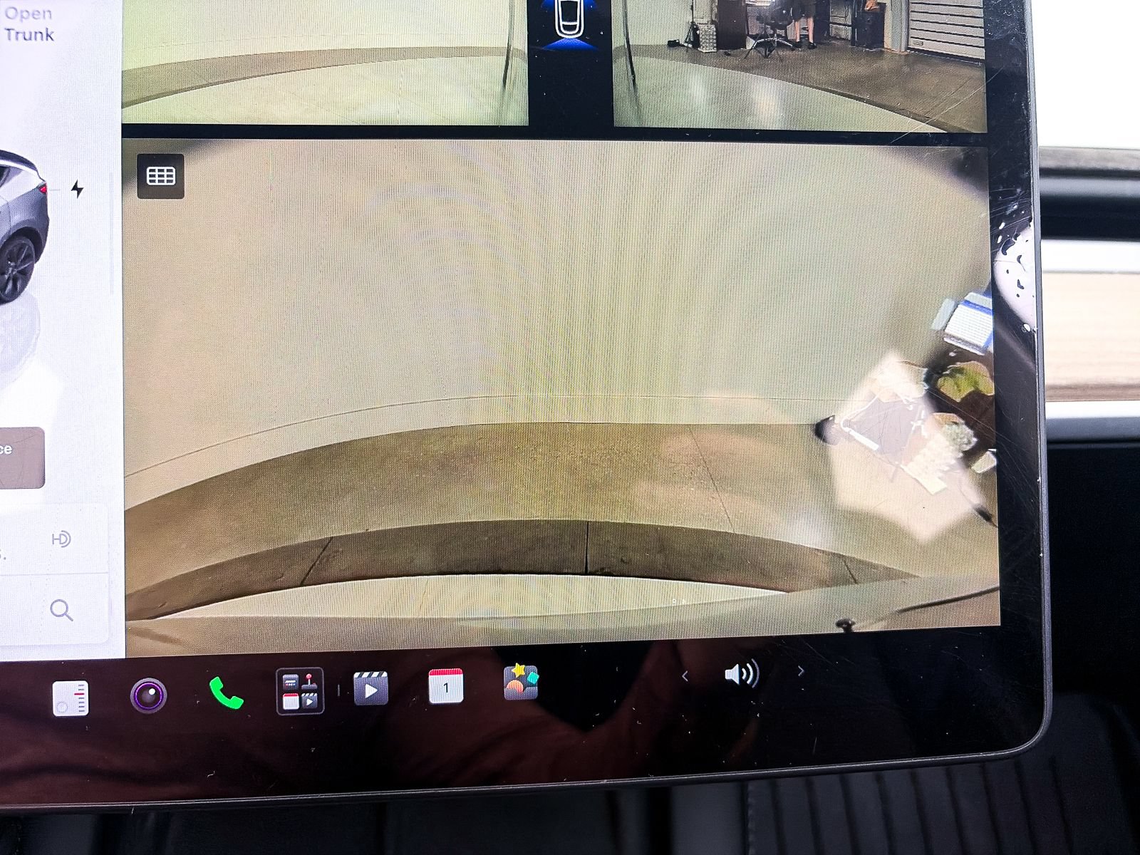 Used 2025 Tesla Model Y Long Range RWD image 8