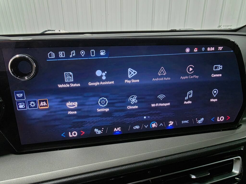 Used 2024 Chevrolet Traverse LT AWD/4WD image 15