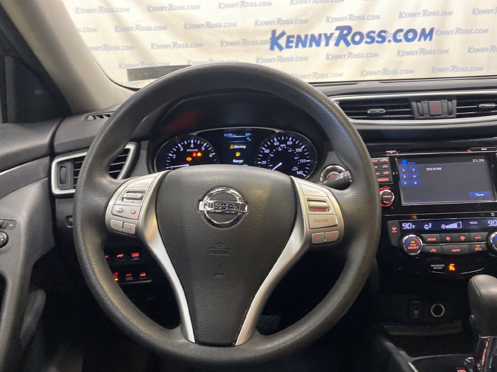 Used 2016 Nissan Rogue SV w/ SV Premium Package AWD/4WD image 26