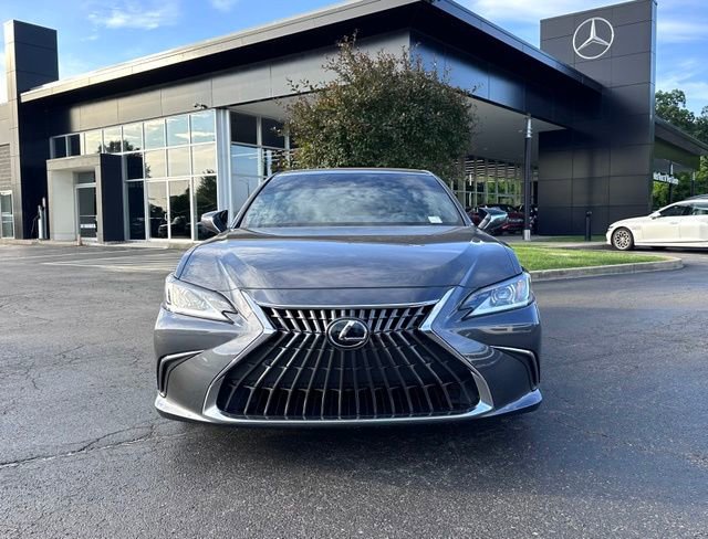 Used 2023 Lexus ES 250 w/ Premium Package AWD/4WD image 3