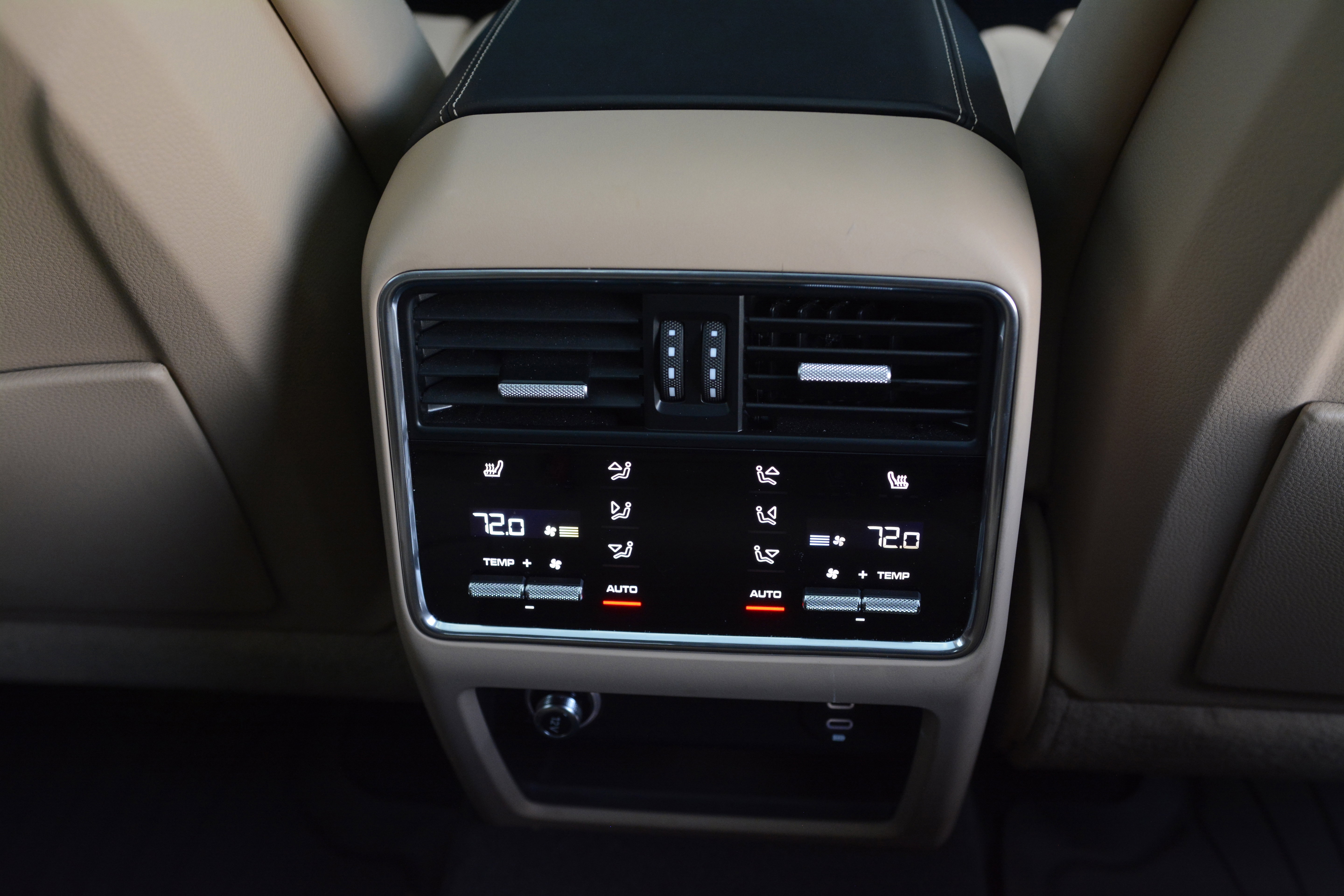 Certified 2023 Porsche Cayenne S Platinum image 33