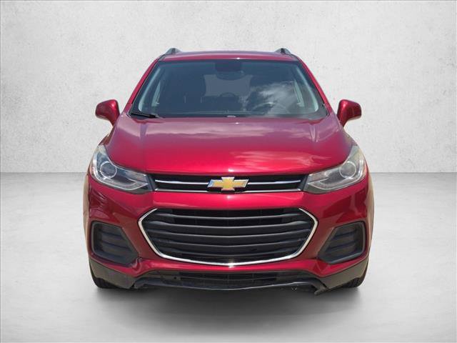 Used 2019 Chevrolet Trax LT w/ LPO, Cargo Package FWD image 2