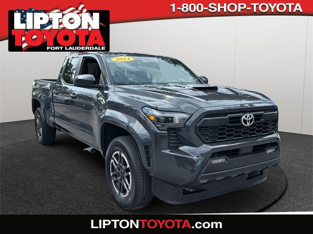 Used 2024 Toyota Tacoma TRD Sport image 1