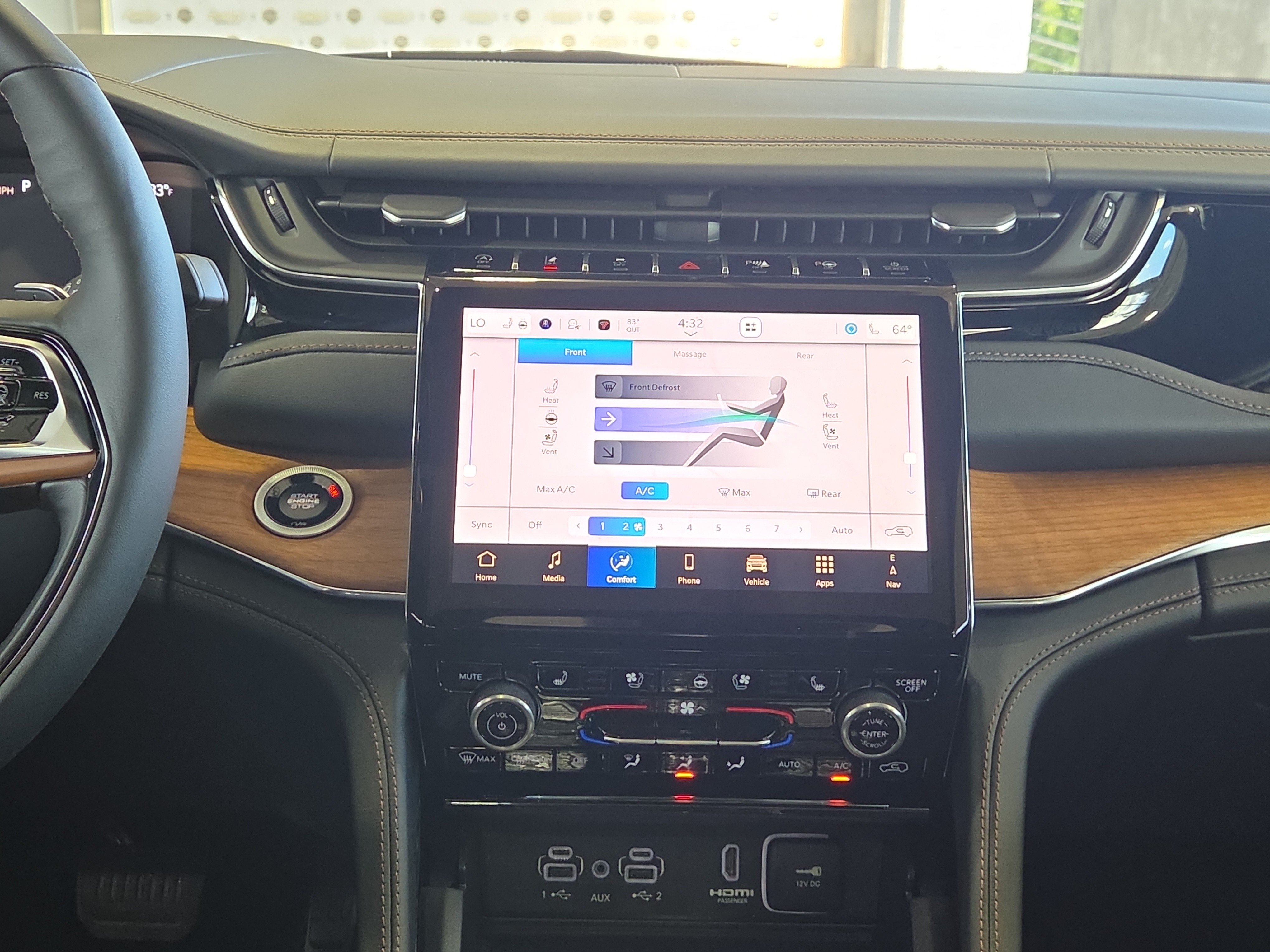 New 2025 Jeep Grand Cherokee L Summit AWD/4WD image 17