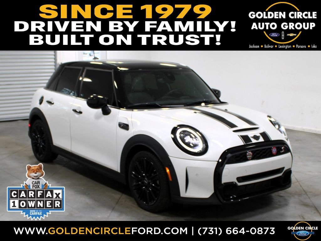 Used 2024 MINI Cooper S image 1