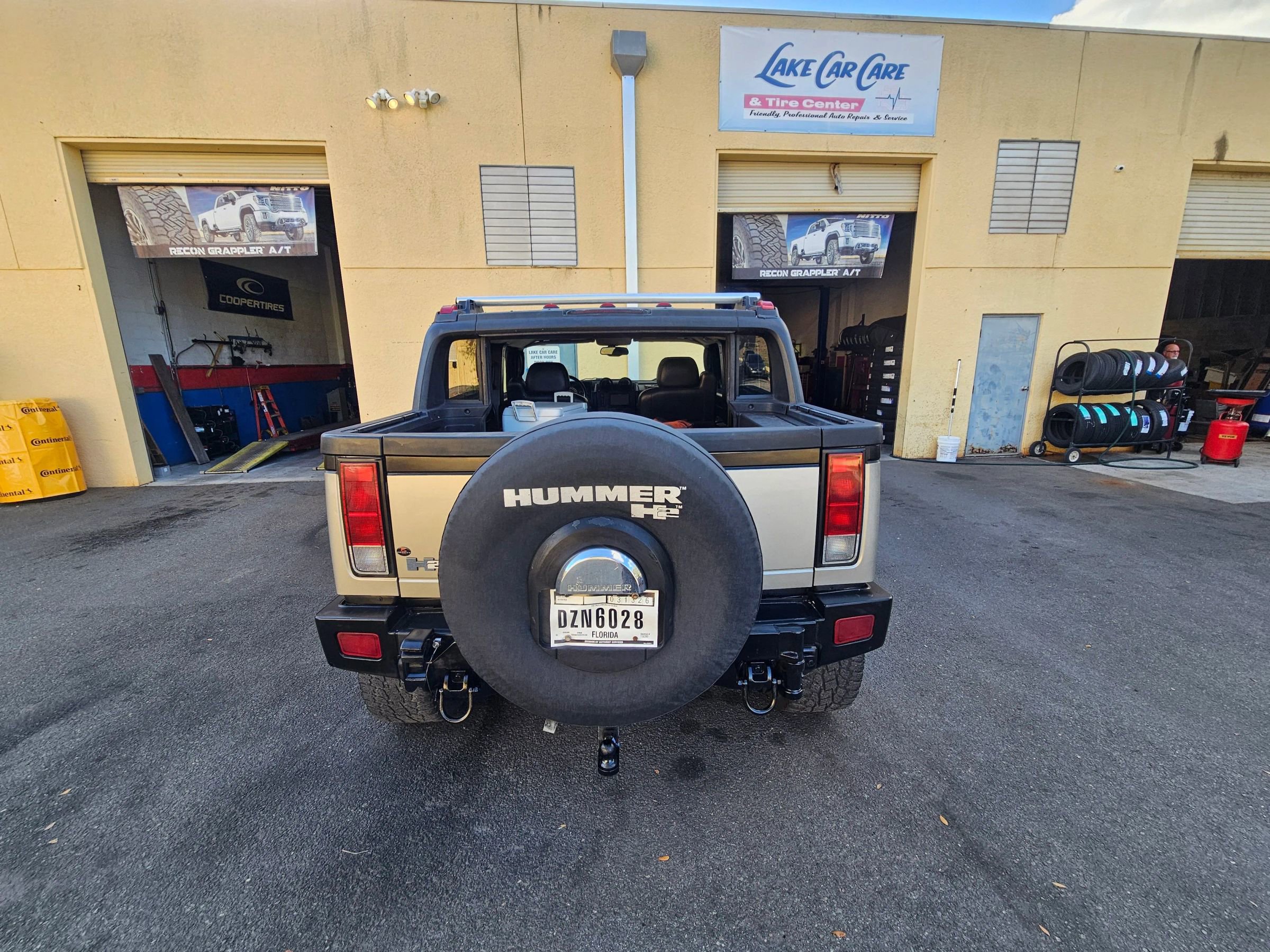 Used 2005 HUMMER H2 SUT w/ Preferred Equipment Group image 8