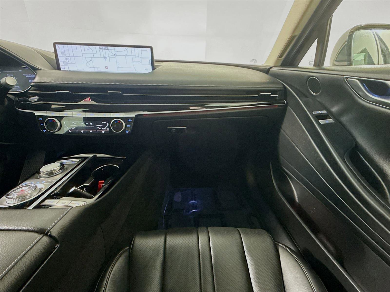 Used 2023 Genesis G80 2.5T image 23