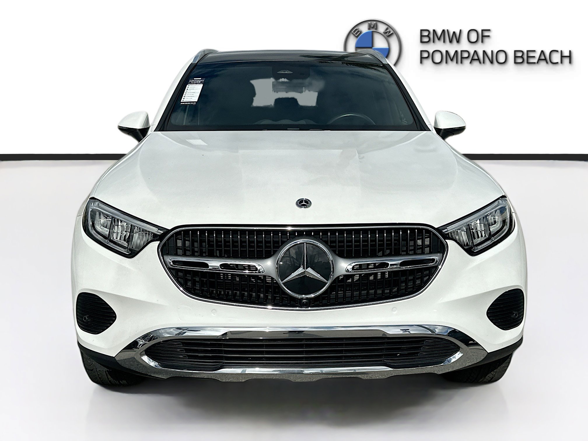 Used 2024 Mercedes-Benz GLC 300 image 2