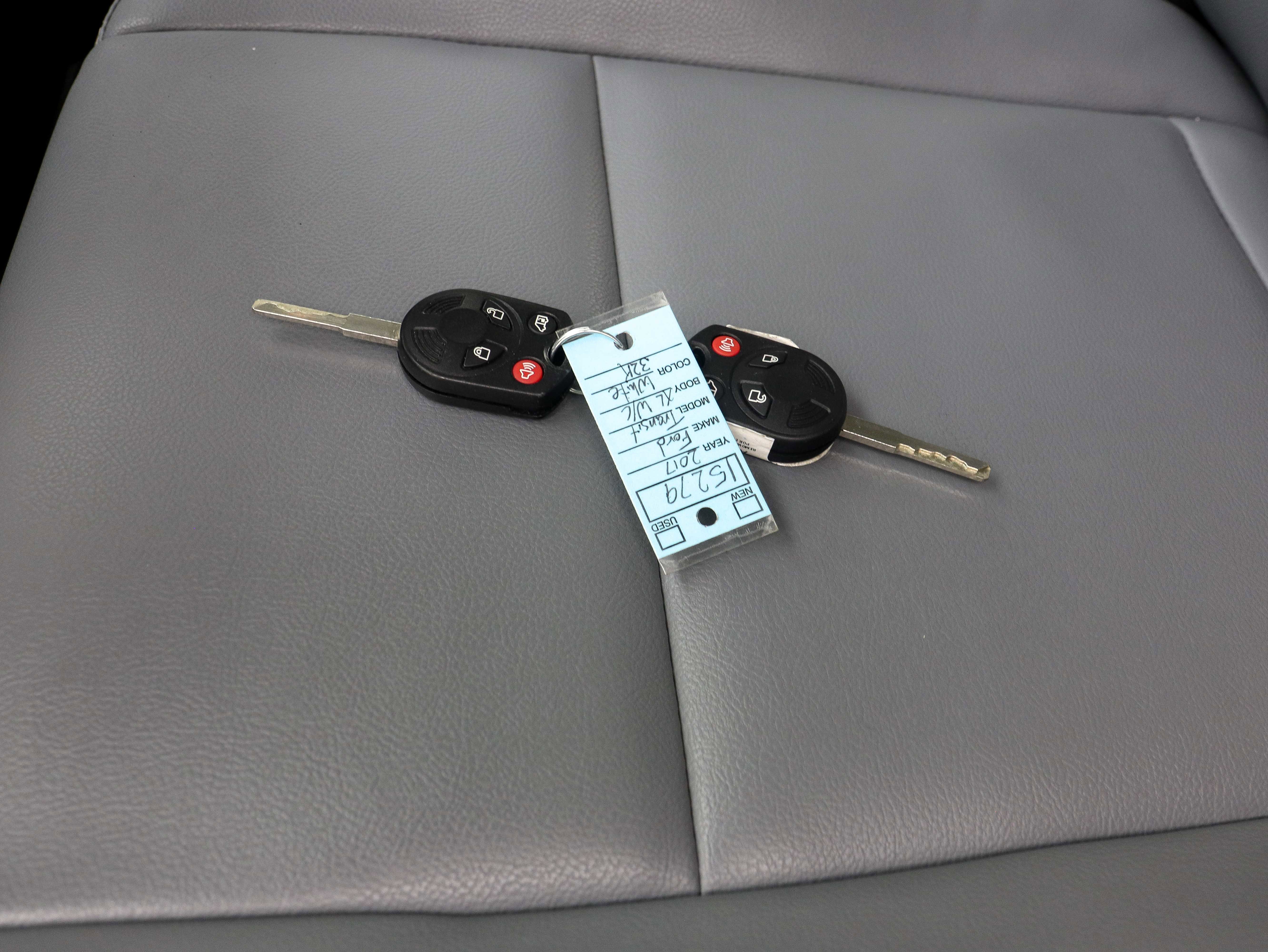 Used 2017 Ford Transit 350 XL image 32