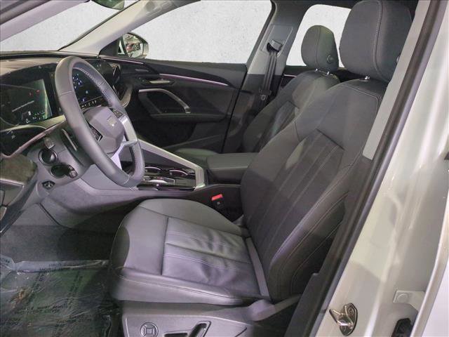 Certified 2025 Audi Q5 Premium Plus w/ Premium Plus image 17