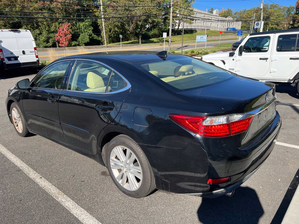Used 2015 Lexus ES 350 w/ Premium Package FWD image 7