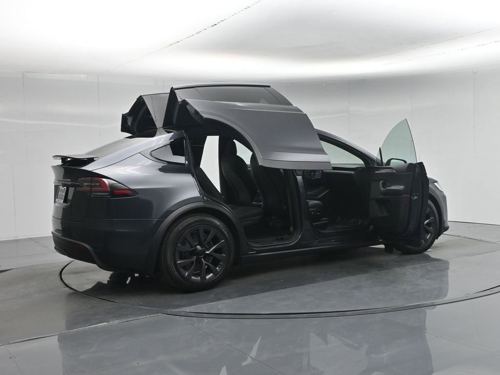 Used 2024 Tesla Model X image 4