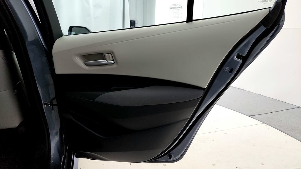 Certified 2021 Toyota Corolla LE w/ Carpet Mat Package (TMS) FWD image 19