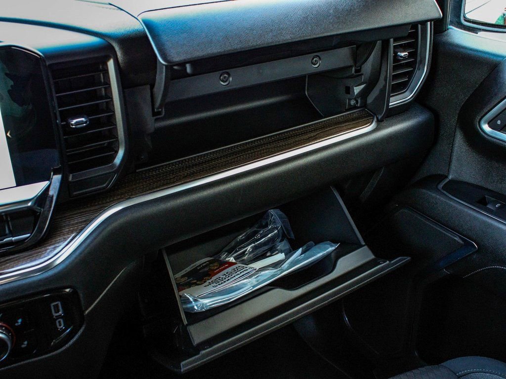 Used 2023 GMC Sierra 1500 Elevation image 18