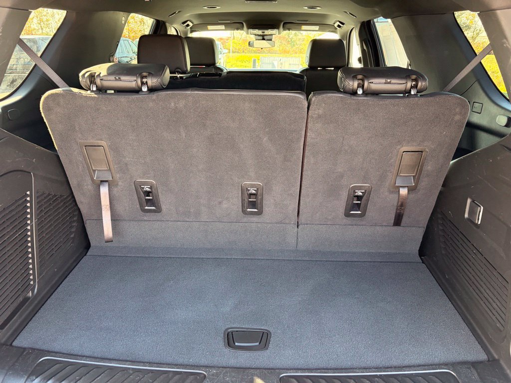 Used 2025 Chevrolet Tahoe LT AWD/4WD image 30
