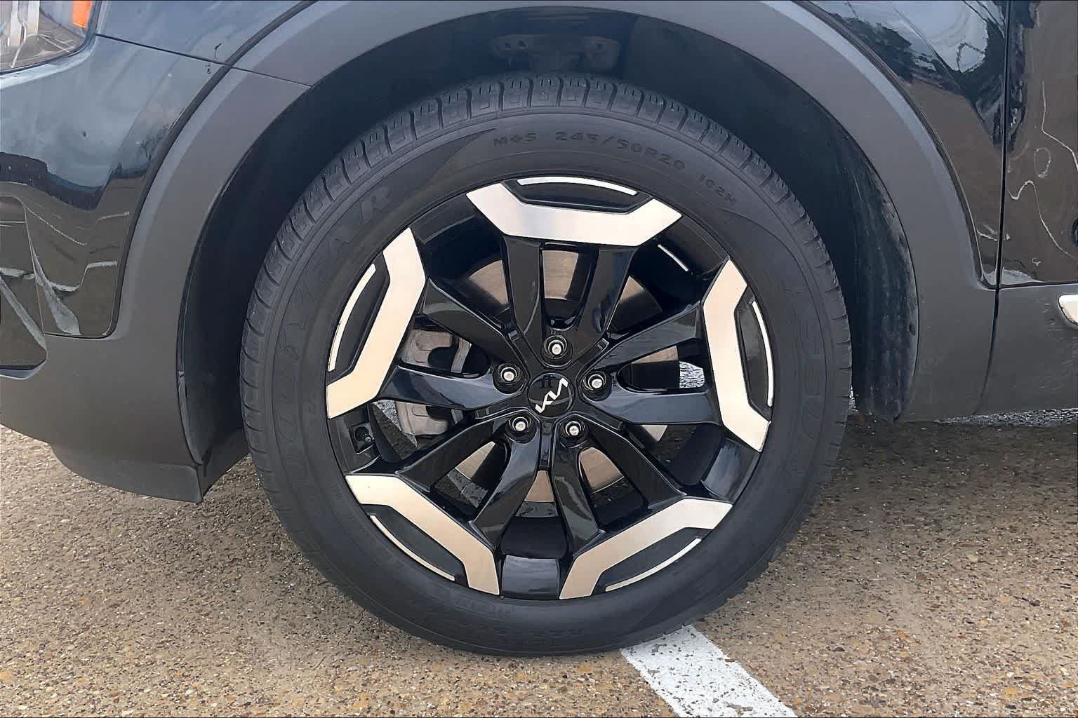 Used 2023 Kia Telluride S FWD image 7