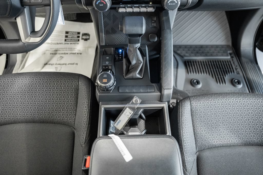 New 2026 Toyota 4Runner SR5 AWD/4WD image 25