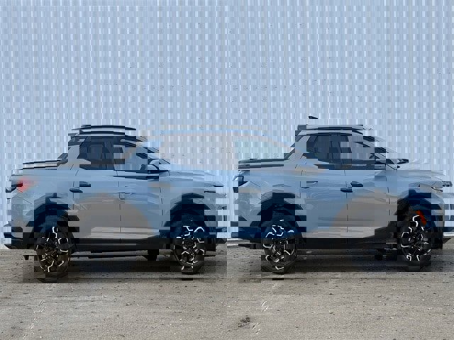 Used 2024 Hyundai Santa Cruz SEL w/ Activity Package image 3