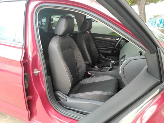Used 2022 Volkswagen Jetta SEL FWD image 20