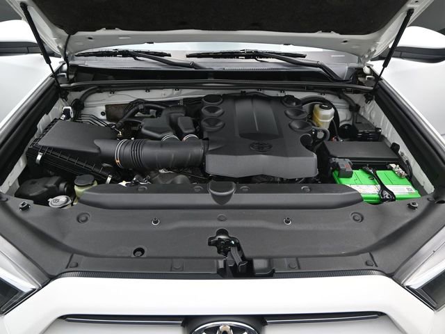 Used 2021 Toyota 4Runner SR5 image 21