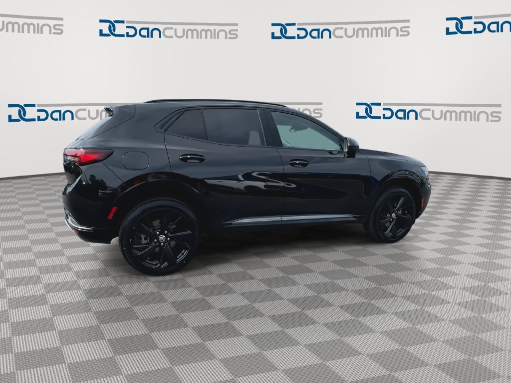 Used 2022 Buick Envision Essence w/ Sport Touring Package FWD image 8