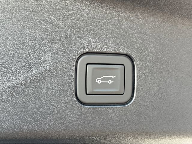 New 2026 Cadillac Vistiq Luxury image 32