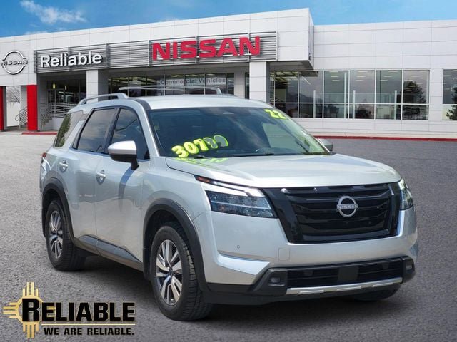 Used 2022 Nissan Pathfinder SL w/ SL Black Package