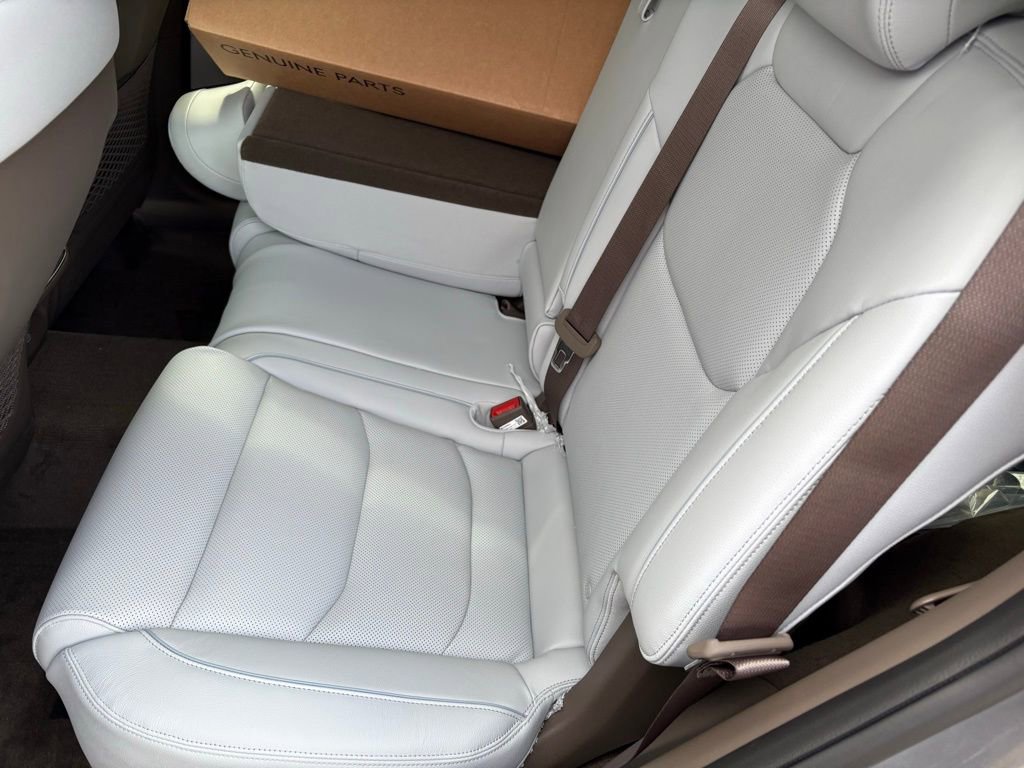 New 2026 Genesis GV70 2.5T Advanced image 10