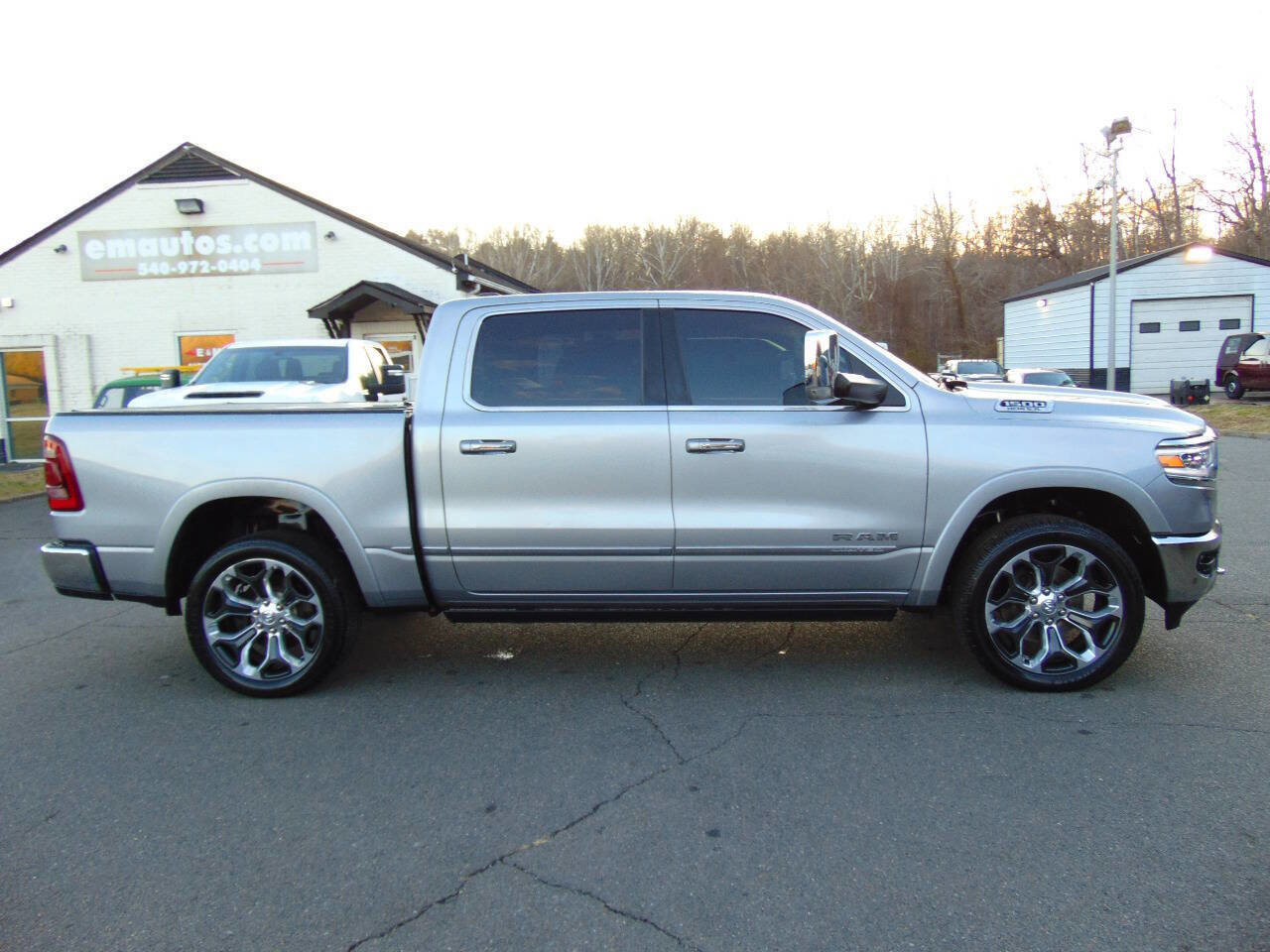 Used 2019 RAM 1500 Limited w/ Advanced Safety Group image 2