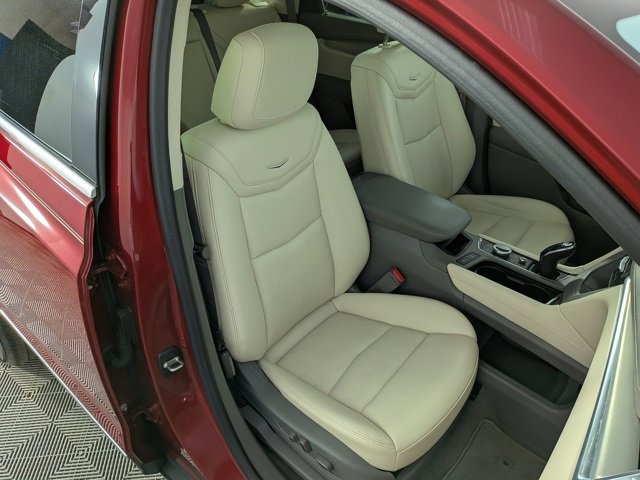Certified 2023 Cadillac XT5 Premium Luxury w/ LPO, Floor Liner Package image 35