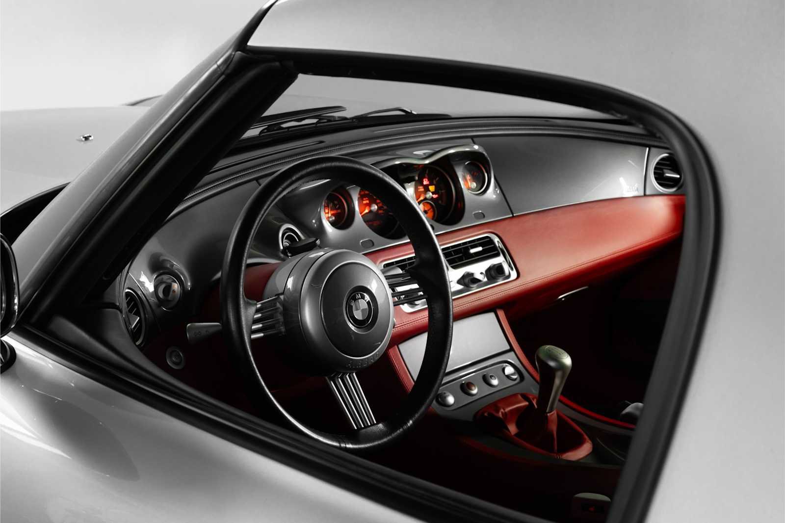 Used 2001 BMW Z8 RWD image 15