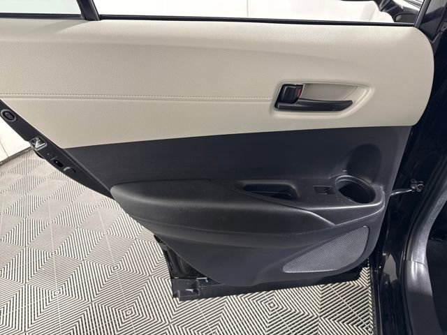 Used 2024 Toyota Corolla Cross LE image 19