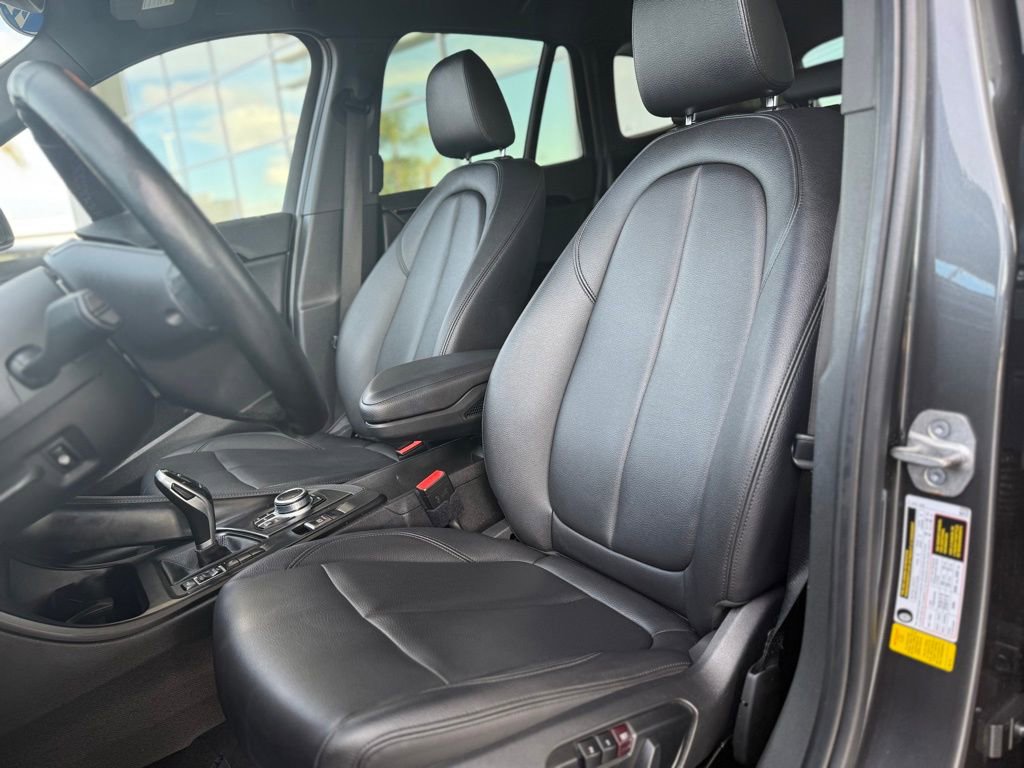 Used 2021 BMW X1 sDrive28i image 10