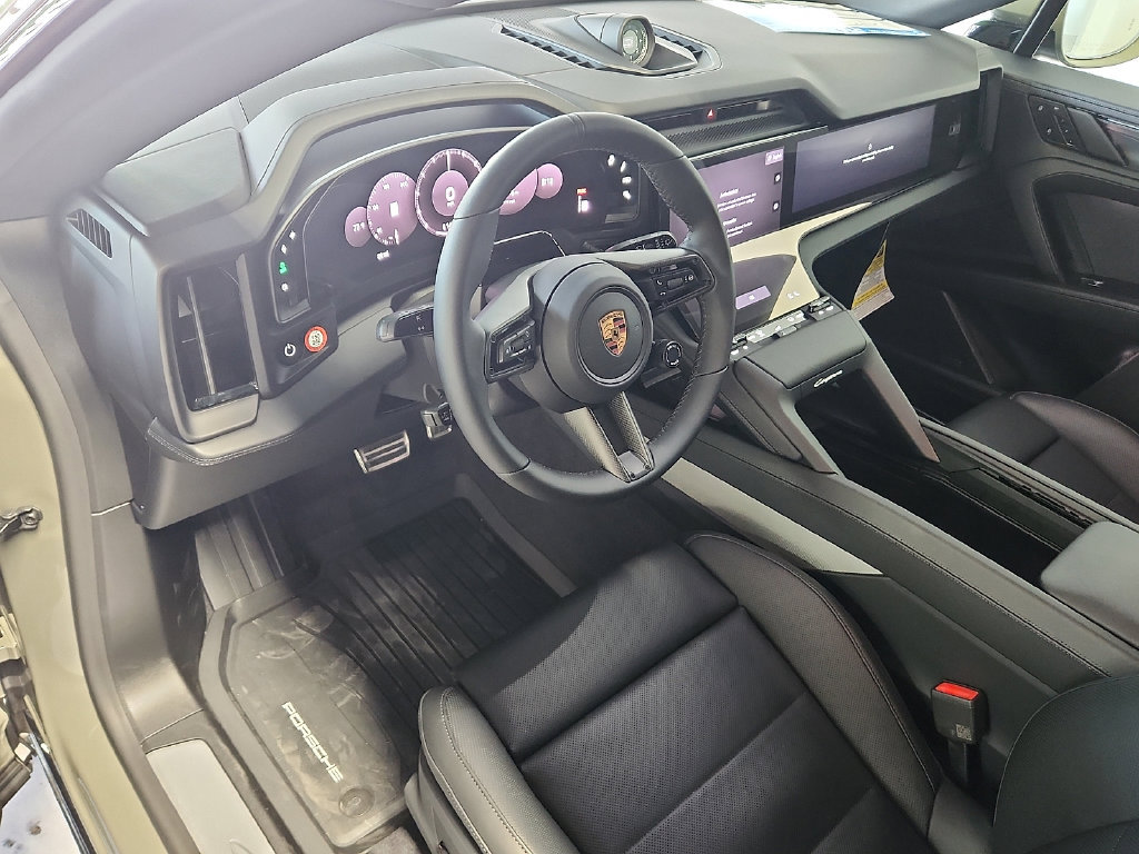 New 2026 Porsche Cayenne Electric AWD/4WD image 4