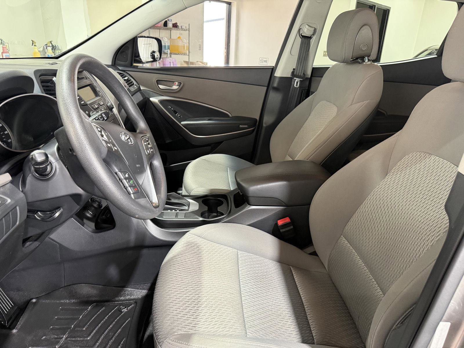 Used 2016 Hyundai Santa Fe Sport FWD image 17