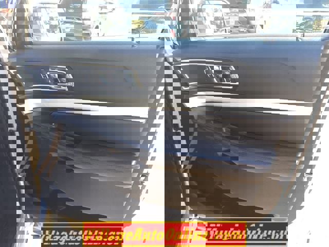 Used 2017 Ford Explorer XLT w/ Equipment Group 202A image 29