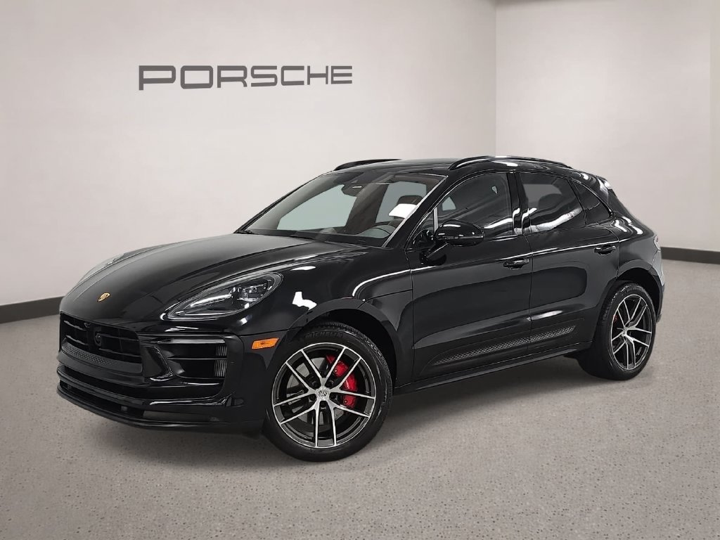 Certified 2024 Porsche Macan S AWD/4WD image 1