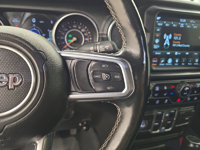 Used 2020 Jeep Gladiator Overland AWD/4WD image 32