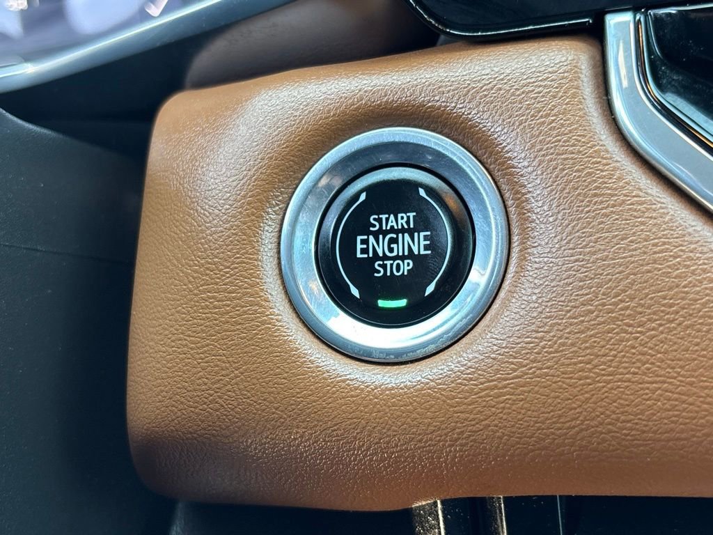 Used 2023 GMC Canyon AT4 w/ AT4 Premium Package image 24