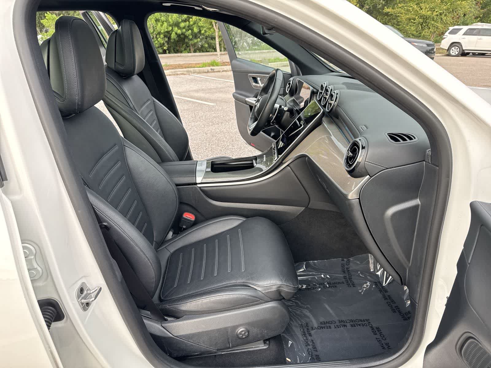 Used 2025 Mercedes-Benz GLC 43 AMG 4MATIC image 28