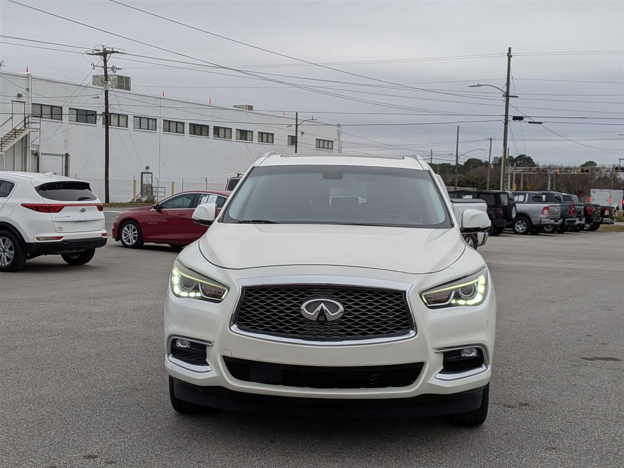 Used 2016 INFINITI QX60 AWD w/ Premium Plus Package image 8