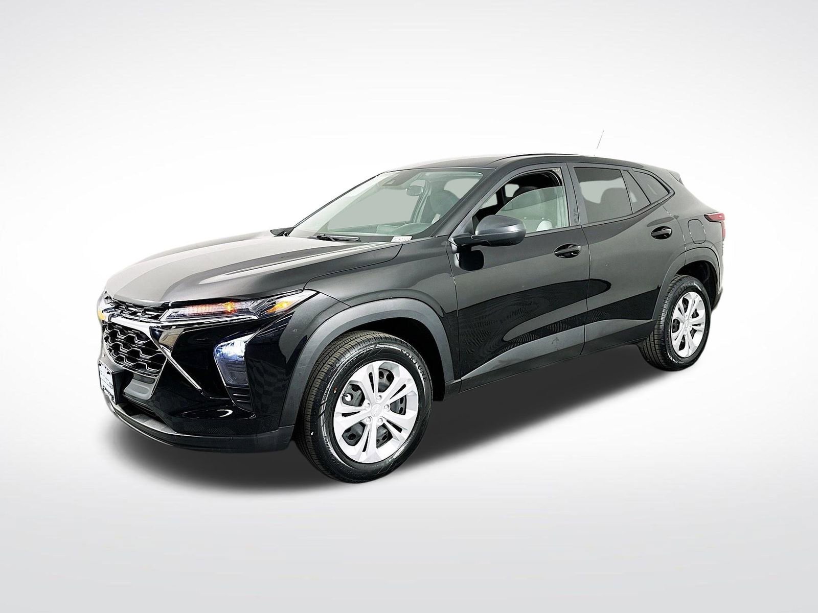 Used 2024 Chevrolet Trax LS FWD image 4