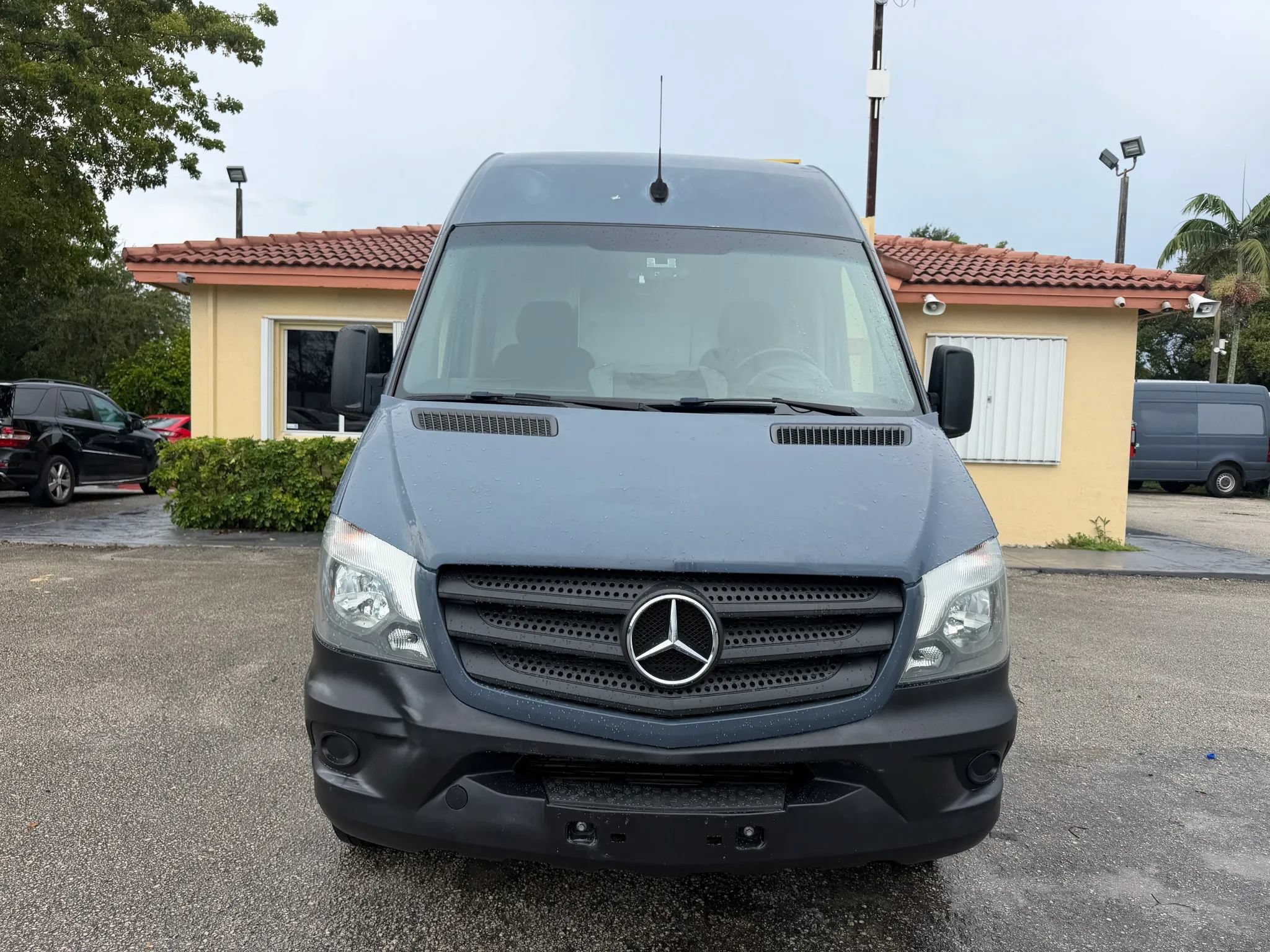 Used 2018 Mercedes-Benz Sprinter 2500 image 9
