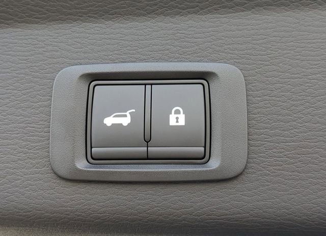 New 2026 Mitsubishi Outlander SE FWD image 13
