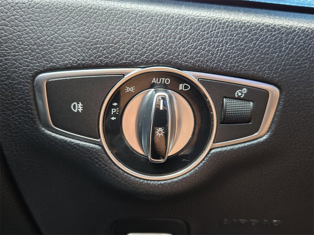 Used 2018 Mercedes-Benz E 300 image 31