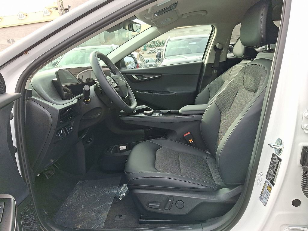 New 2025 Kia EV6 Light w/ Light LR Technology Package AWD/4WD image 6