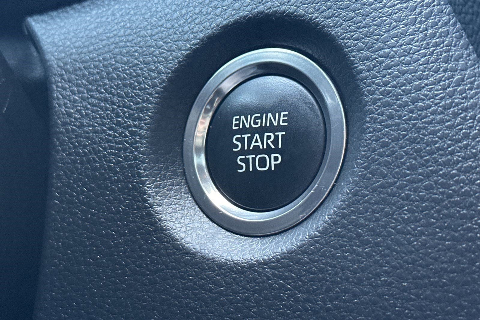 Used 2025 Toyota Corolla XSE image 28