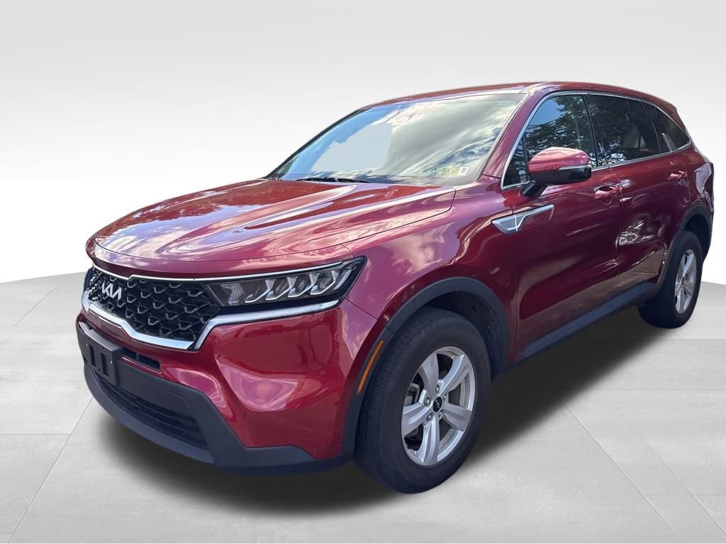 Used 2023 Kia Sorento LX image 9