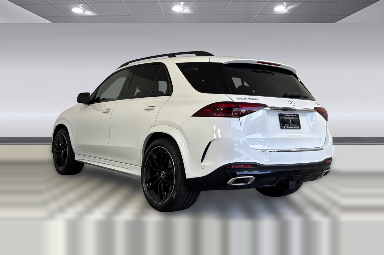 New 2026 Mercedes-Benz GLE 580 4MATIC image 3