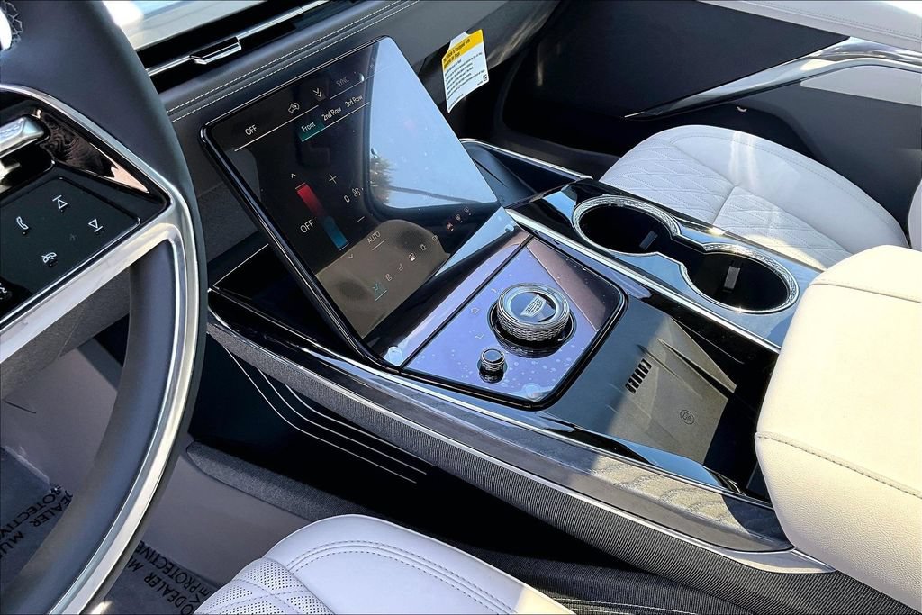 New 2026 Cadillac Escalade IQL Luxury w/ LPO, Floor Liner Package AWD/4WD image 10